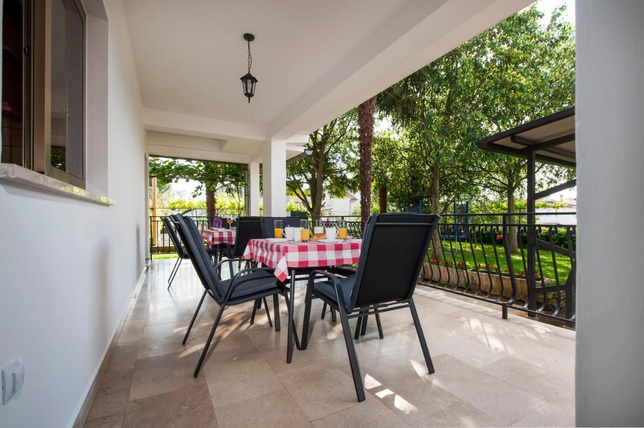 Apartments Modrusan Rovinj Bagian luar foto